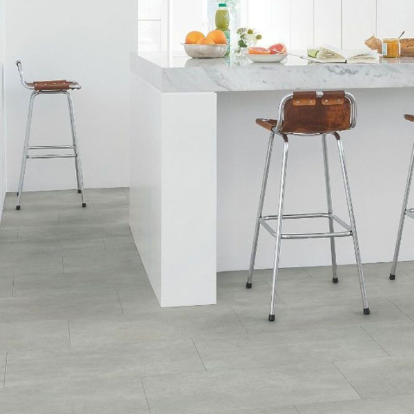 ПВХ плитка клеевая Quick Step Ambient Glue Plus AMGP 40050 Бетон теплый серый, 33 класс, Толщина 2,5 мм, 3,841 м2